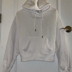 Women’s Basic Hooded Long Sleeve Sweatshirt